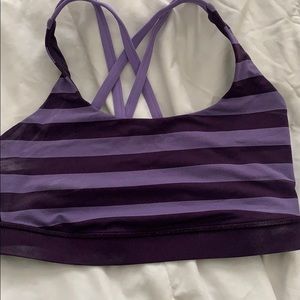 Lululemon sports bra